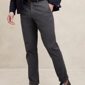 Banana Republic - Chinos - Flint Gray - 31 x 30